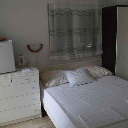 Apartamento Soba Mira Makarska Exterior foto